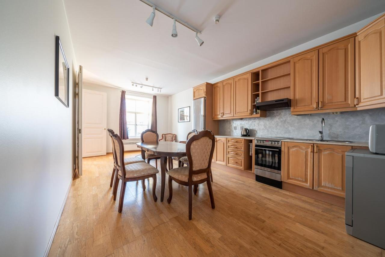 Old Town - Vana Viru Apartment Tallinn Buitenkant foto
