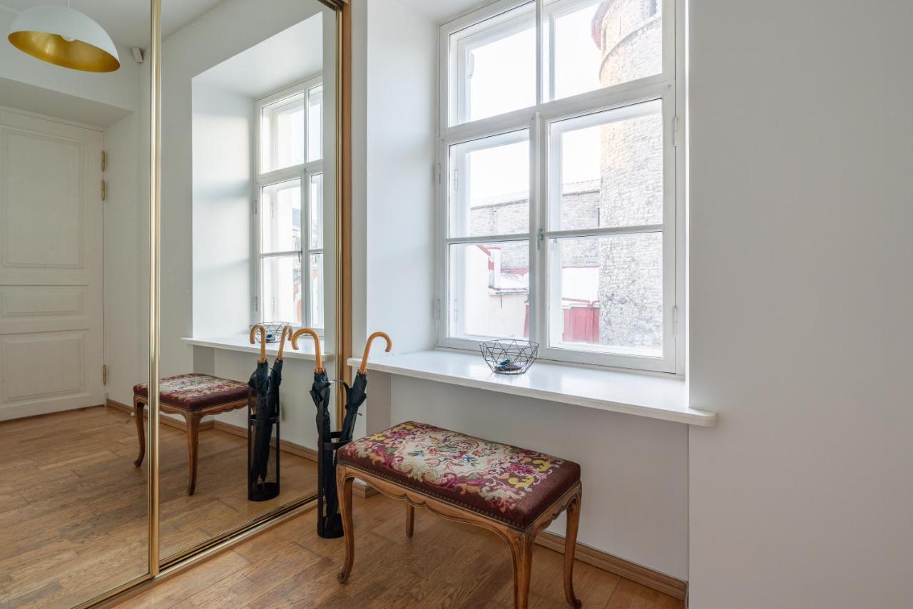 Old Town - Vana Viru Apartment Tallinn Buitenkant foto
